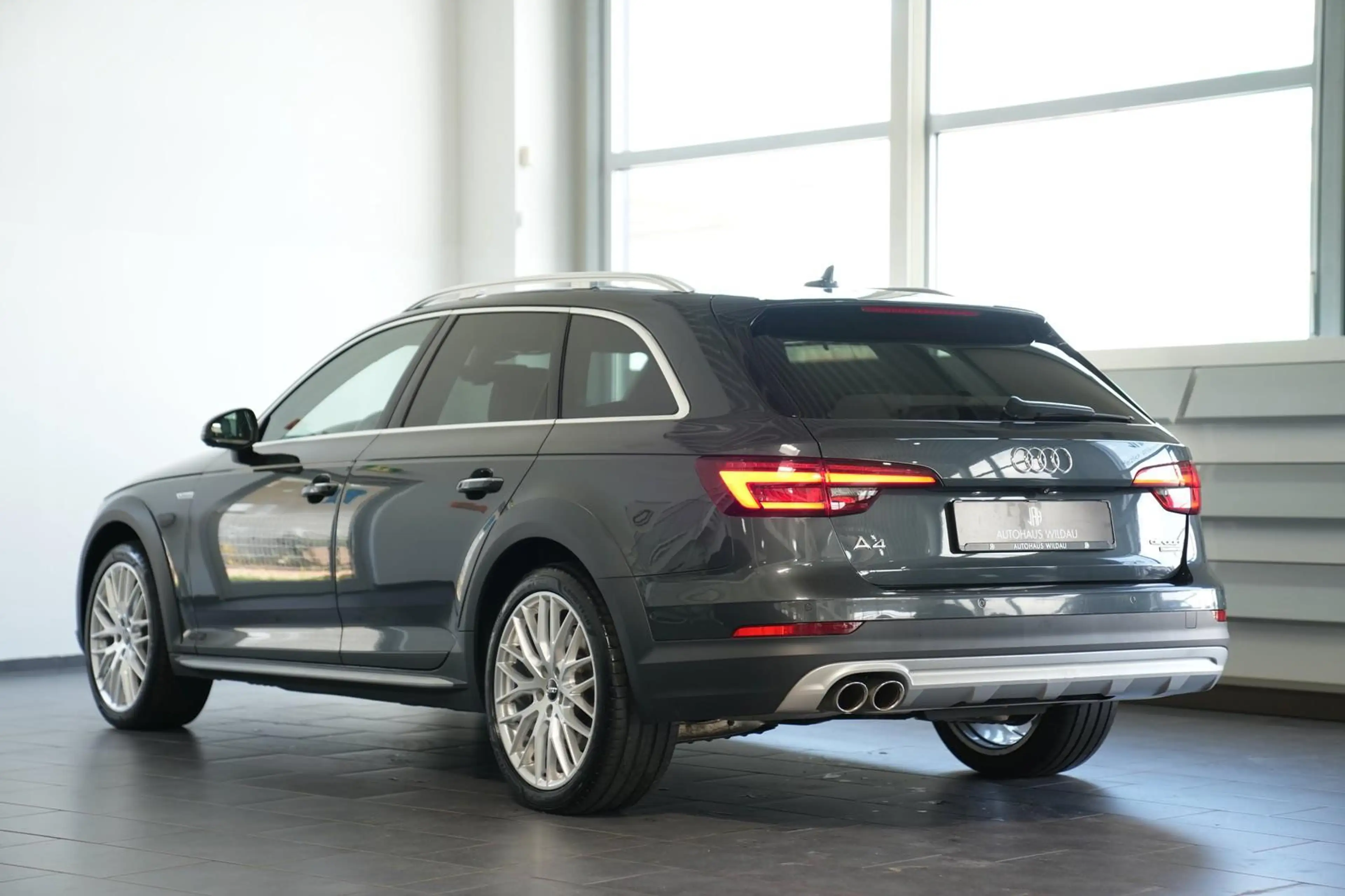 Audi A4 allroad quattro *AUT*NAV*AHK*PANO*HEAD-UP*B&O* — photo 11