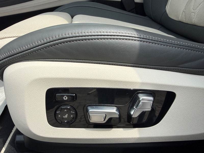 BMW X7 xDrive 40 d M Sport Massage Pano/SBD 7-Sitzer — photo 11