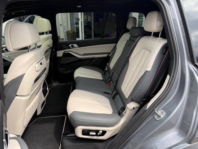 BMW X7 xDrive 40 d M Sport Massage Pano/SBD 7-Sitzer — photo 14