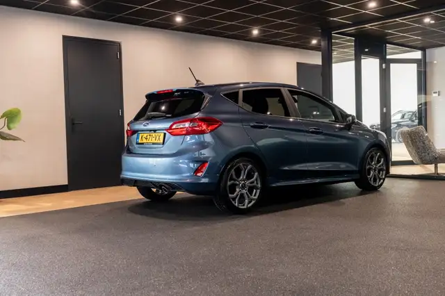 Ford Fiesta view 3