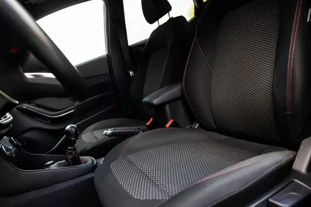 Ford Fiesta view 4