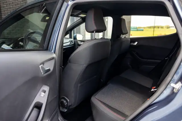 Ford Fiesta view 30