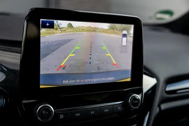Ford Fiesta view 22