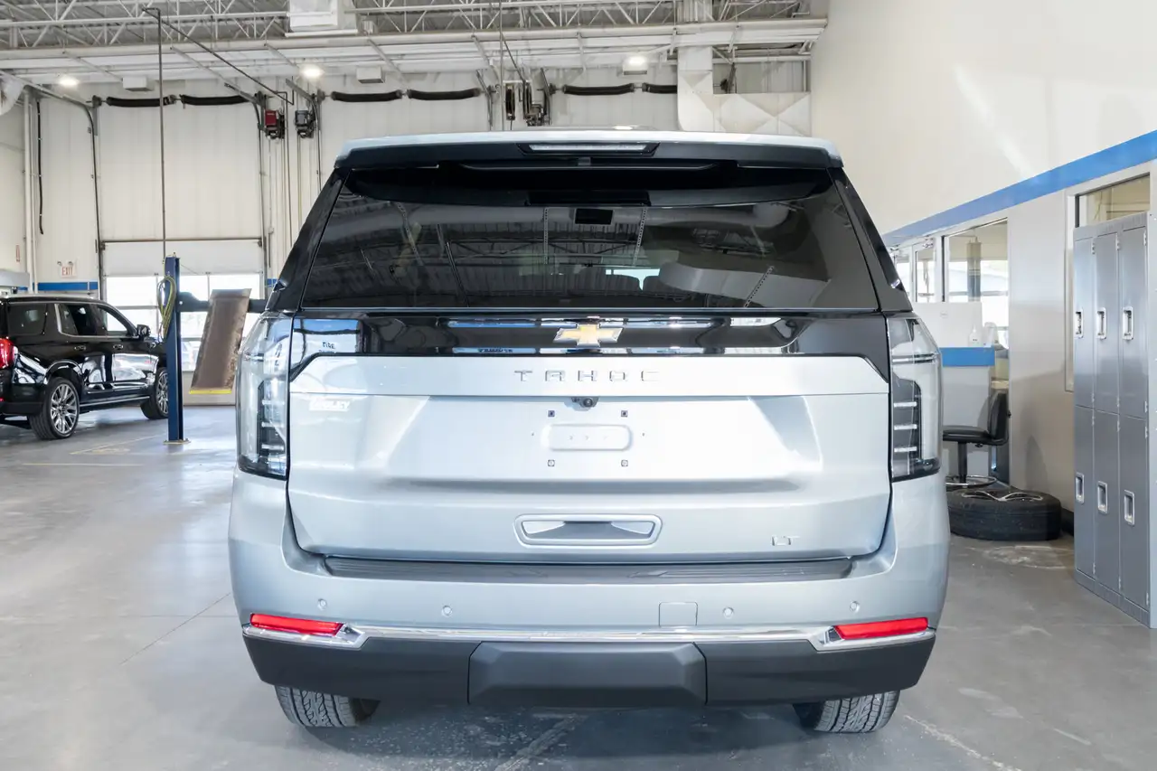 Chevrolet Tahoe снимка Chevrolet Tahoe