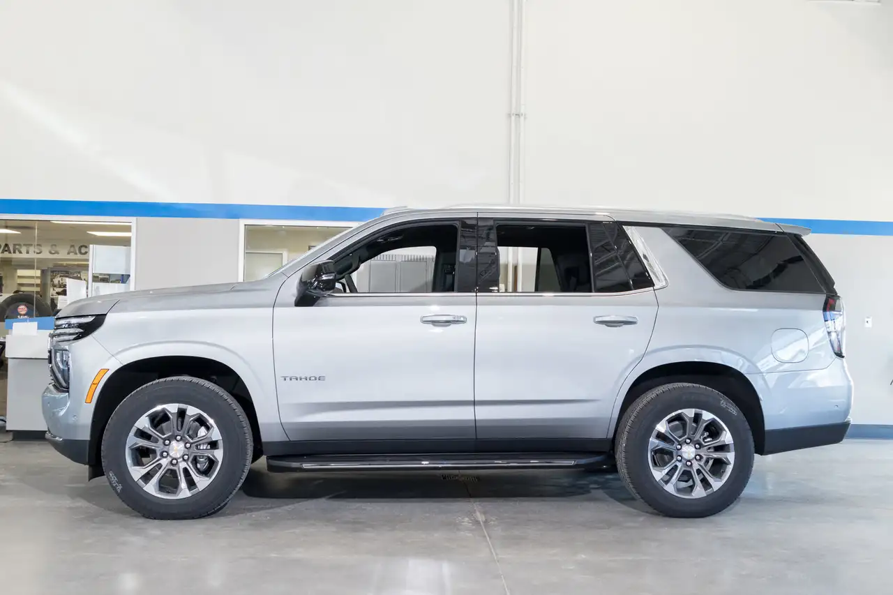 Chevrolet Tahoe снимка Chevrolet Tahoe