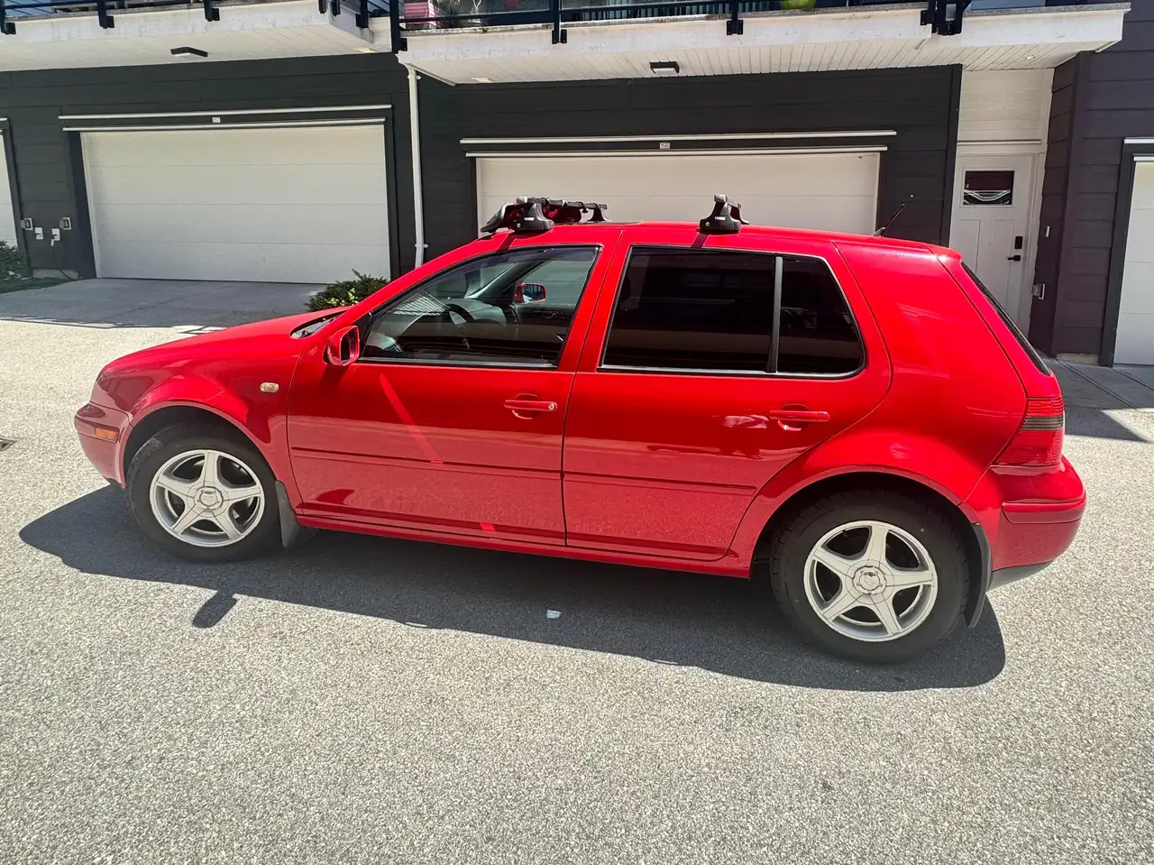 Volkswagen Golf photo Volkswagen Golf