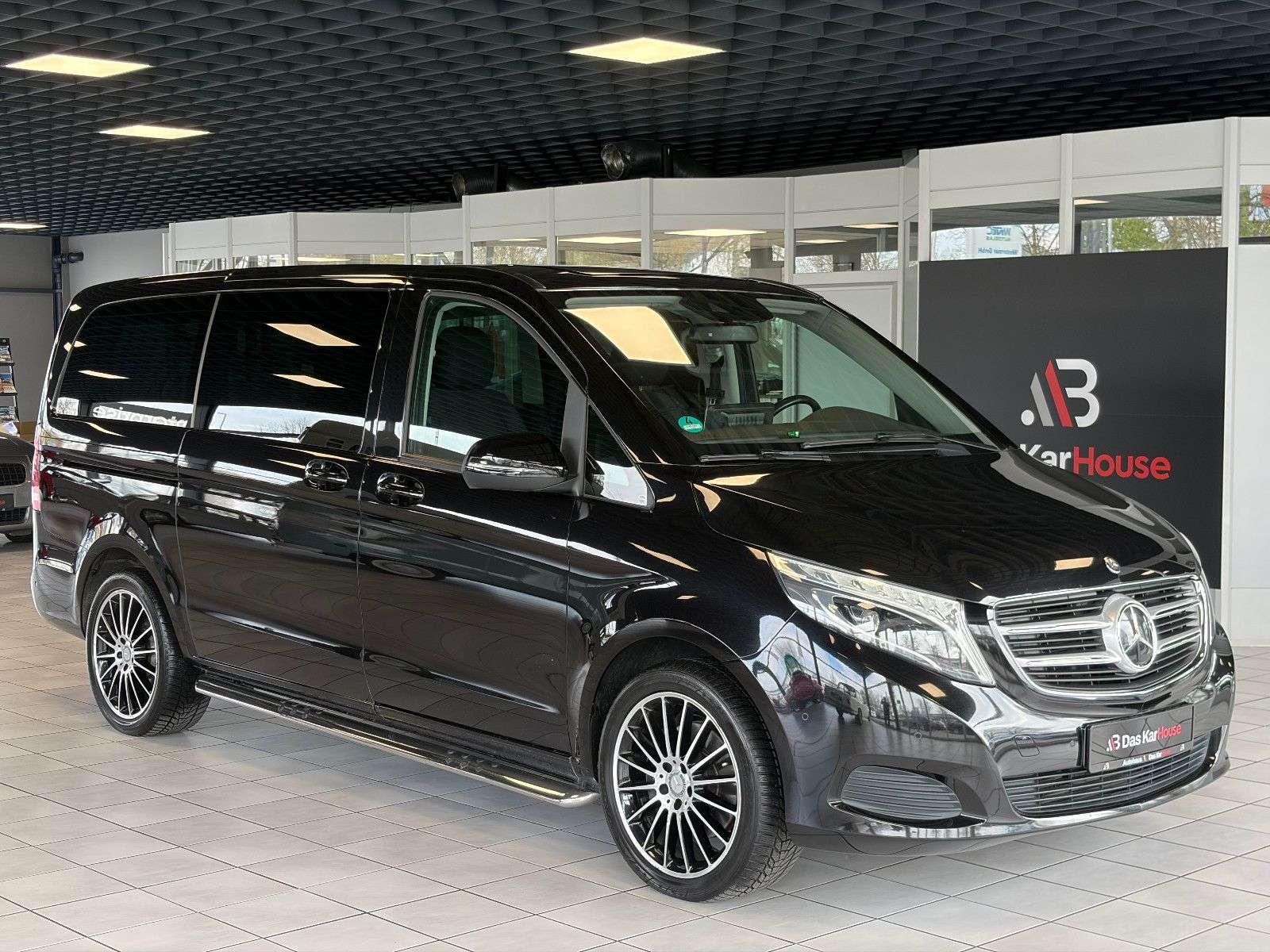Second hand Mercedes Benz V-Class 