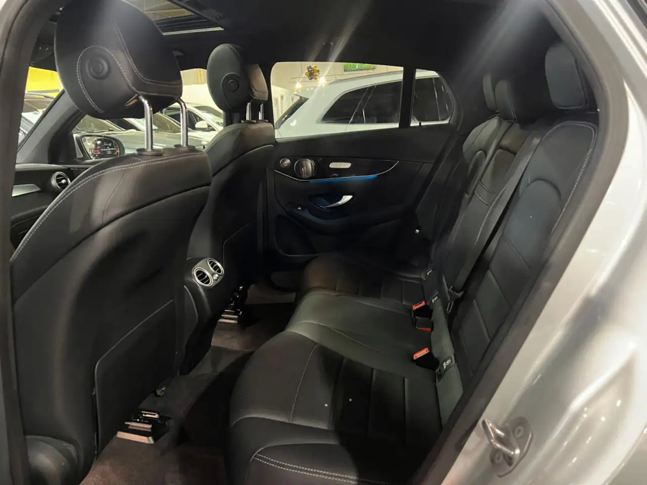 Mercedes-Benz GLC снимка Mercedes-Benz GLC