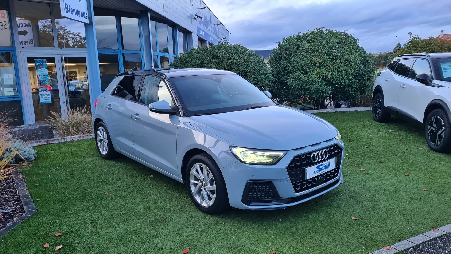 Audi A1 25 TFSI 95CH ADVANCED Grau - 1