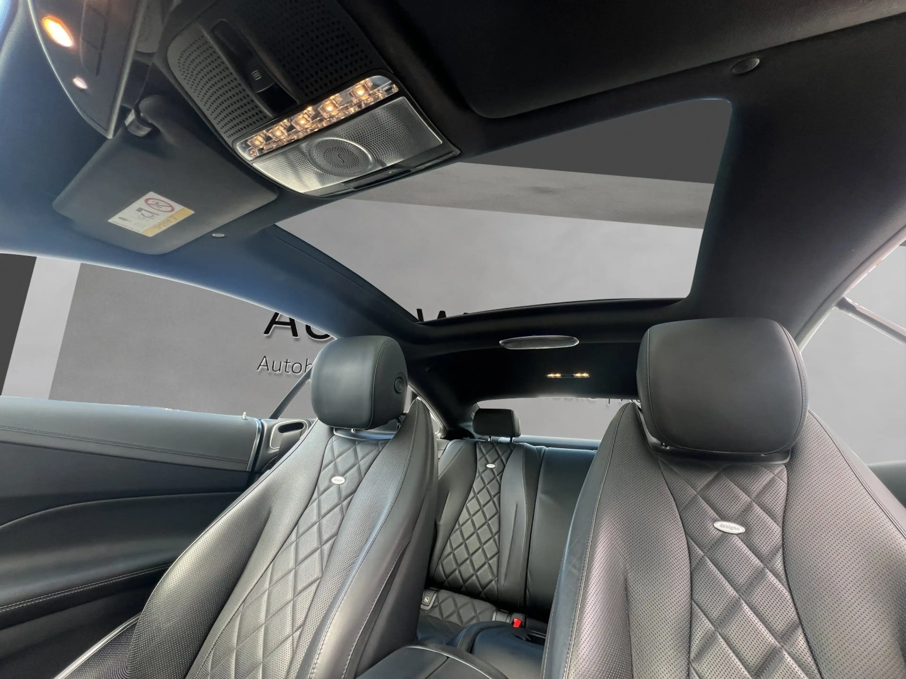 Mercedes-Benz E 400 AMG Line 4M/DESIGNO/BURM.-3D/PANO/DISTR+/ — photo 14