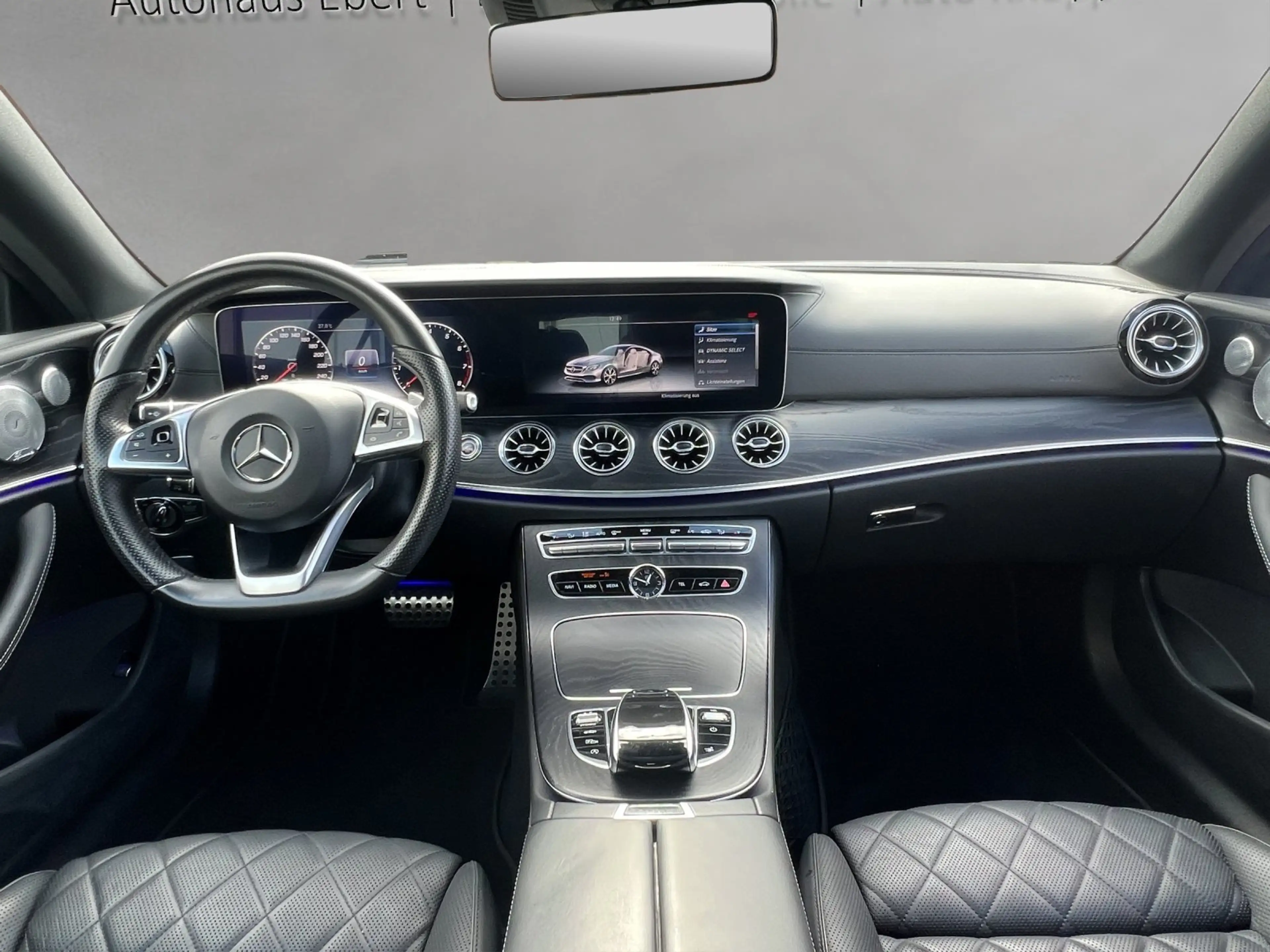 Mercedes-Benz E 400 AMG Line 4M/DESIGNO/BURM.-3D/PANO/DISTR+/ — photo 9