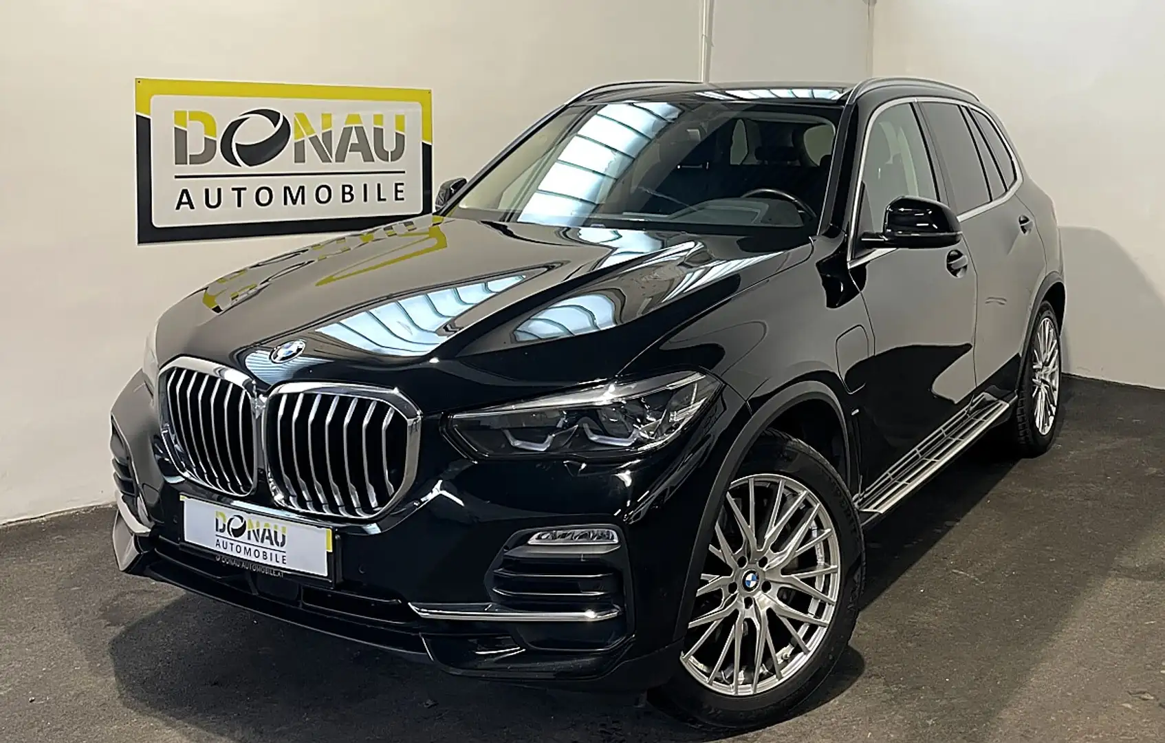 BMW X5 xDrive45e * AHK 2.700kg * Leder * Garantie * Schwarz - 1