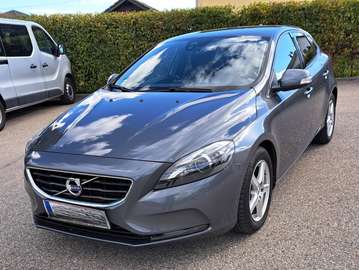 V40 D2 Momentum Momentum