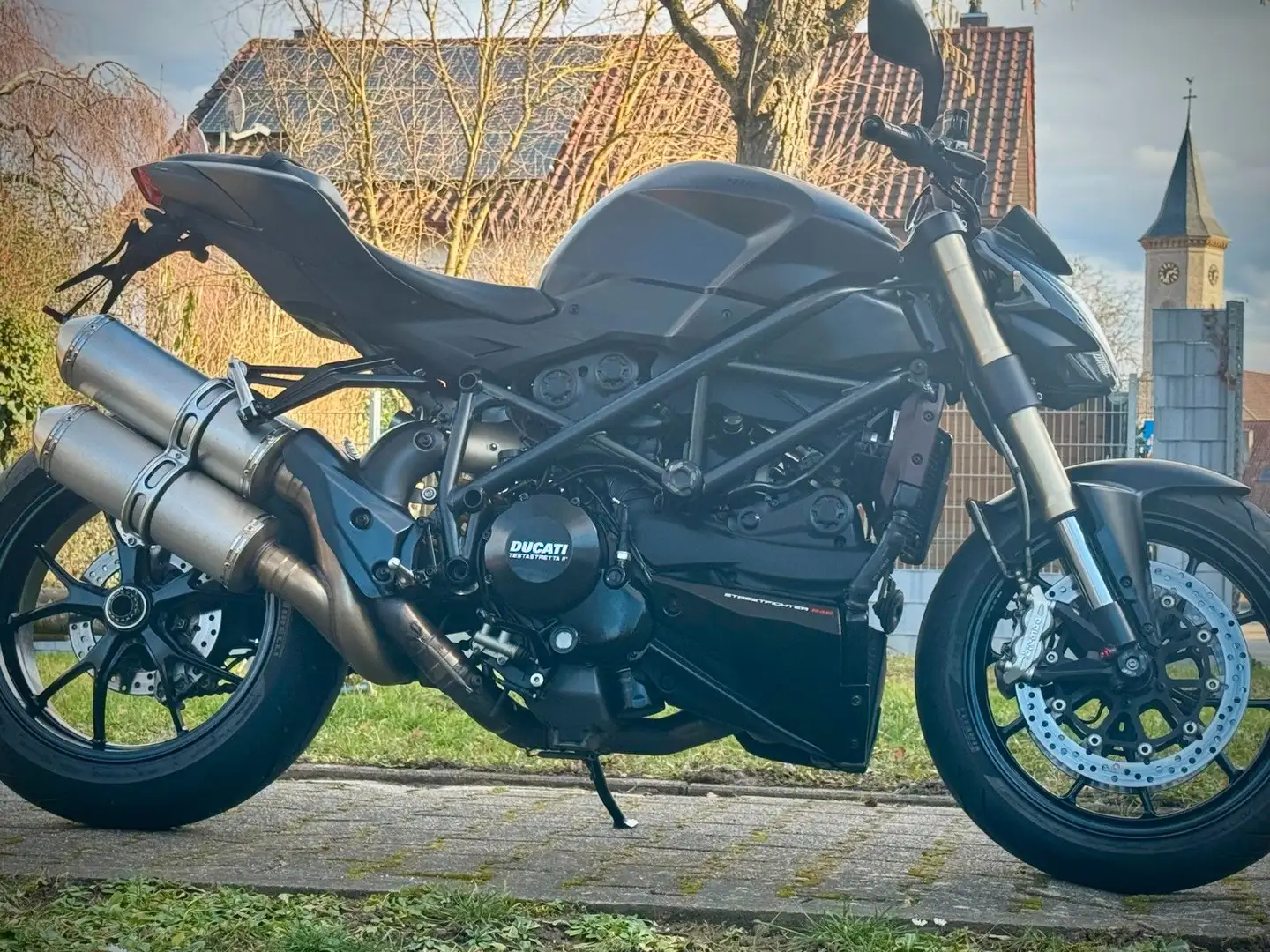 Ducati 848 Streetfighter *Service Neu* Schwarz - 2