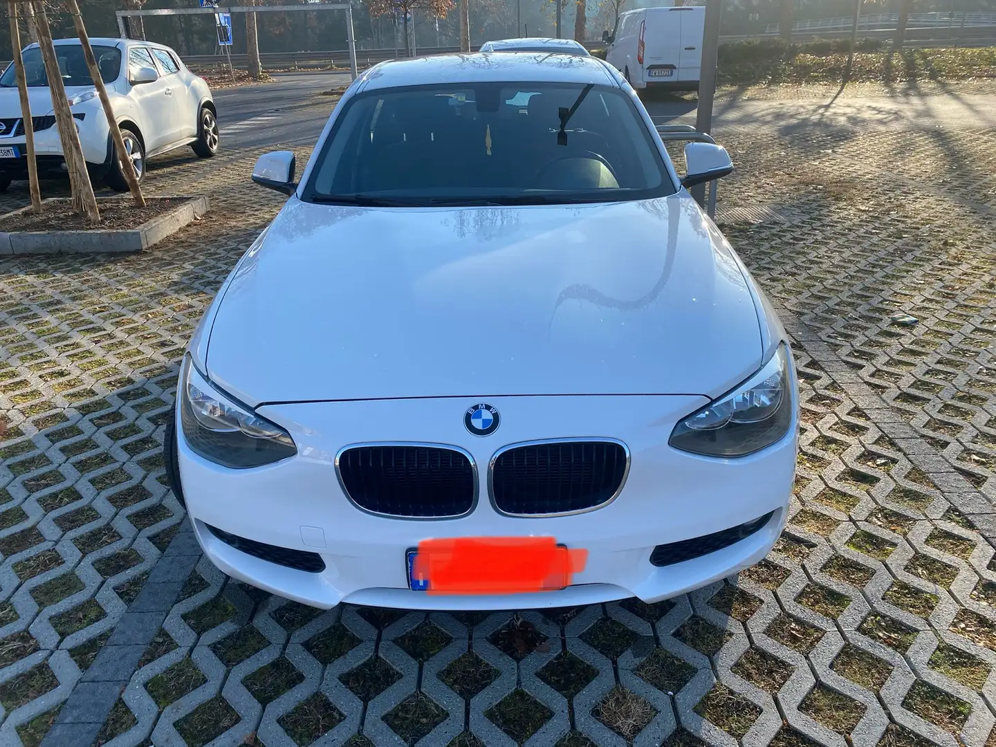 BMW 116 116d 5p Unique Bianco - 1