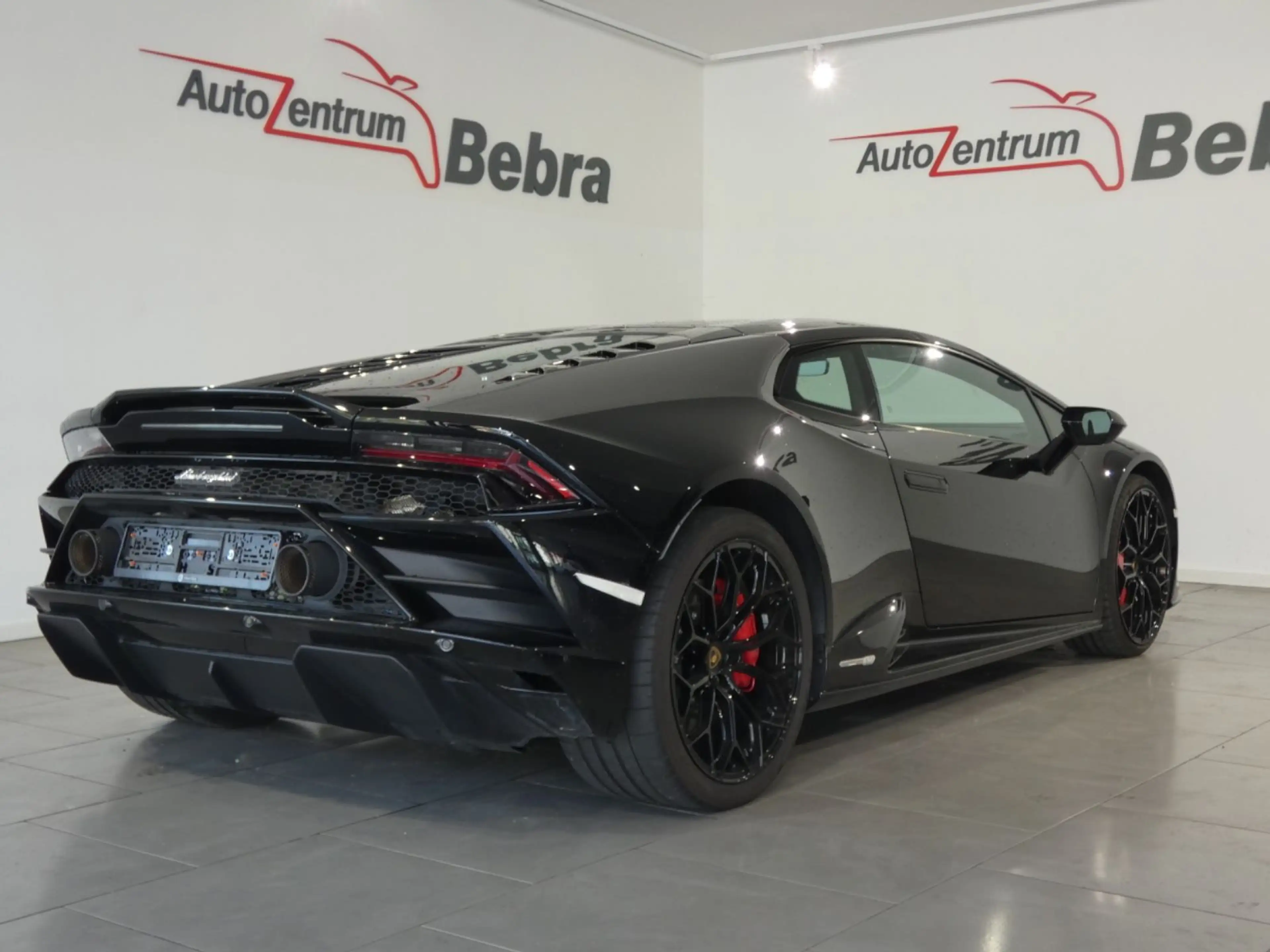 Lamborghini Huracán EVO RWD 1. Hand MY23 Driver Pack/LIFT — photo 6