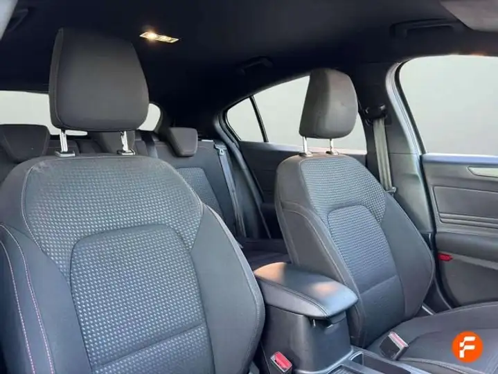 Ford Focus 2022, foto 9