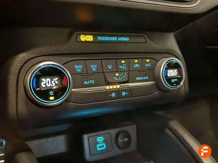 Ford Focus 2022, foto 13