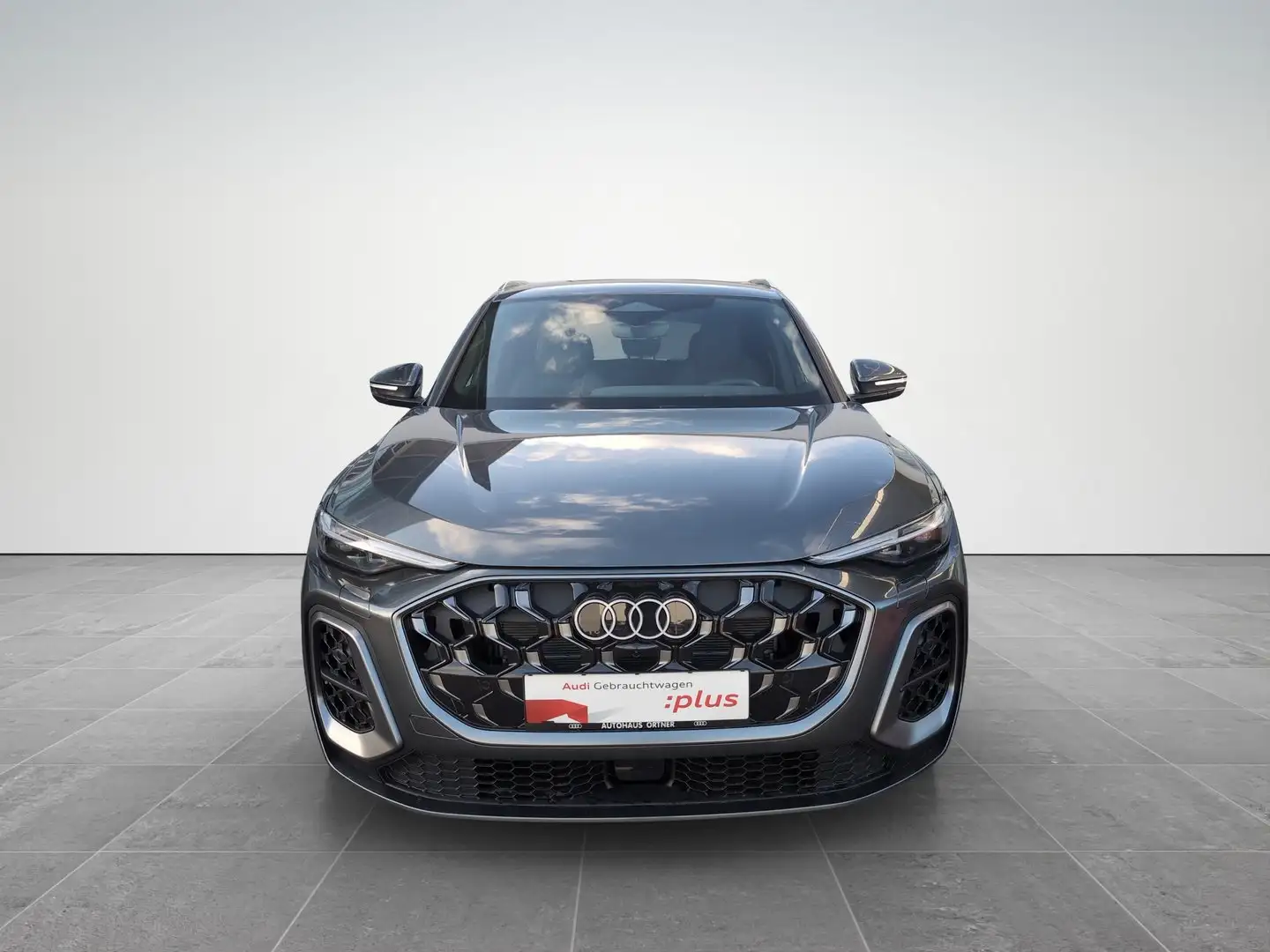 Audi Q5 e-hybrid quattro 220 KW Grau - 2