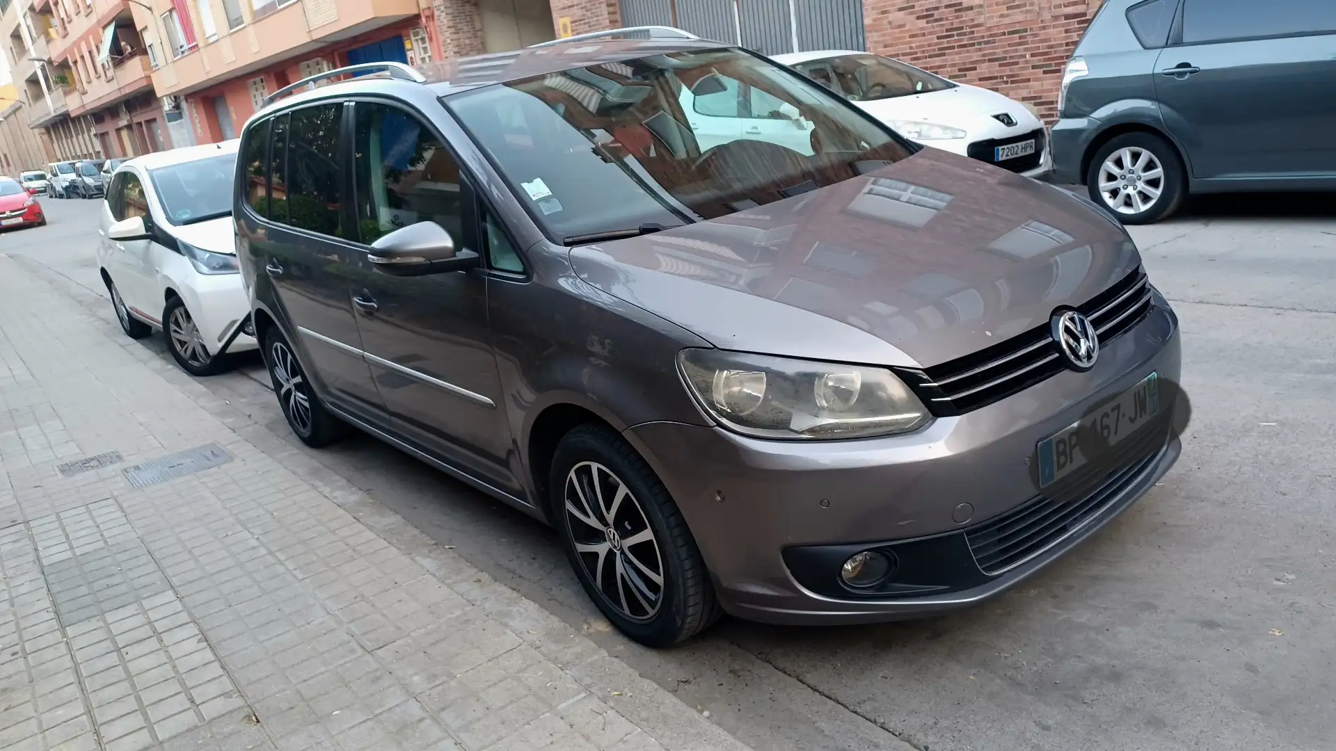 Volkswagen Touran 2.0TDI Advance - 2