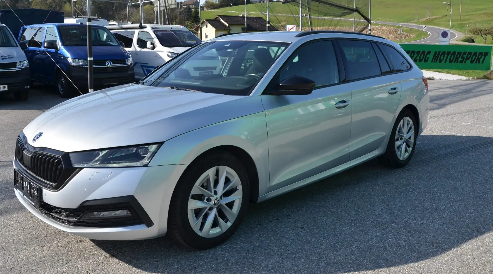 Skoda Octavia Octavia Combi 2,0TDI 4x4 Style DSG MAT BLACK-P 1.B Silber - 2