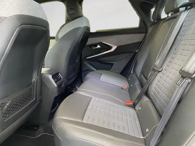Peugeot 3008 view 8