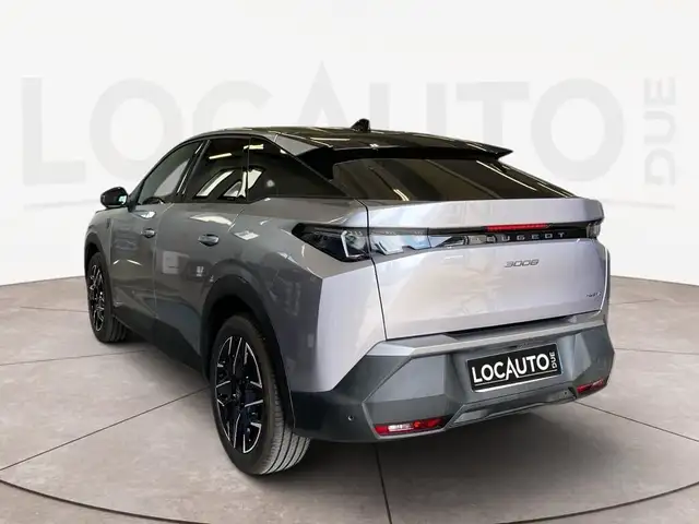 Peugeot 3008 view 5
