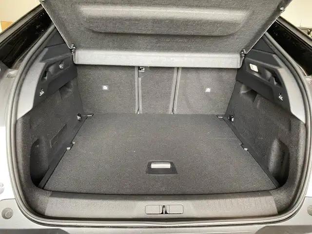 Peugeot 3008 view 9