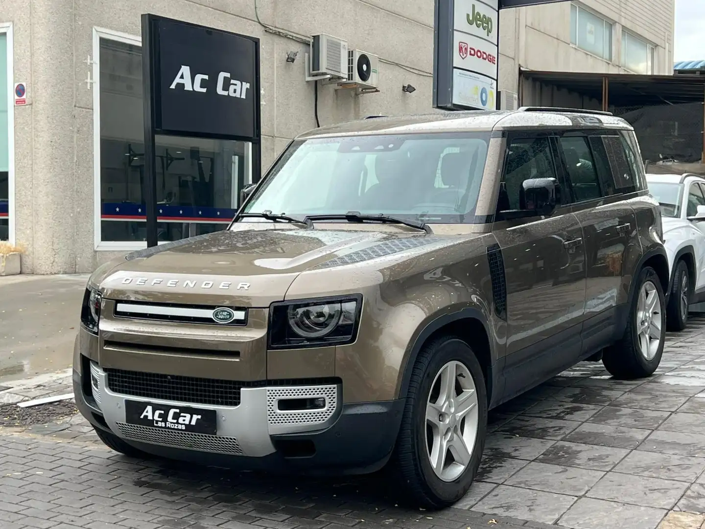 Land Rover Defender 3.0 I6 400 X-Dynamic SE 110 AT 4WD MHEV Marrón - 2