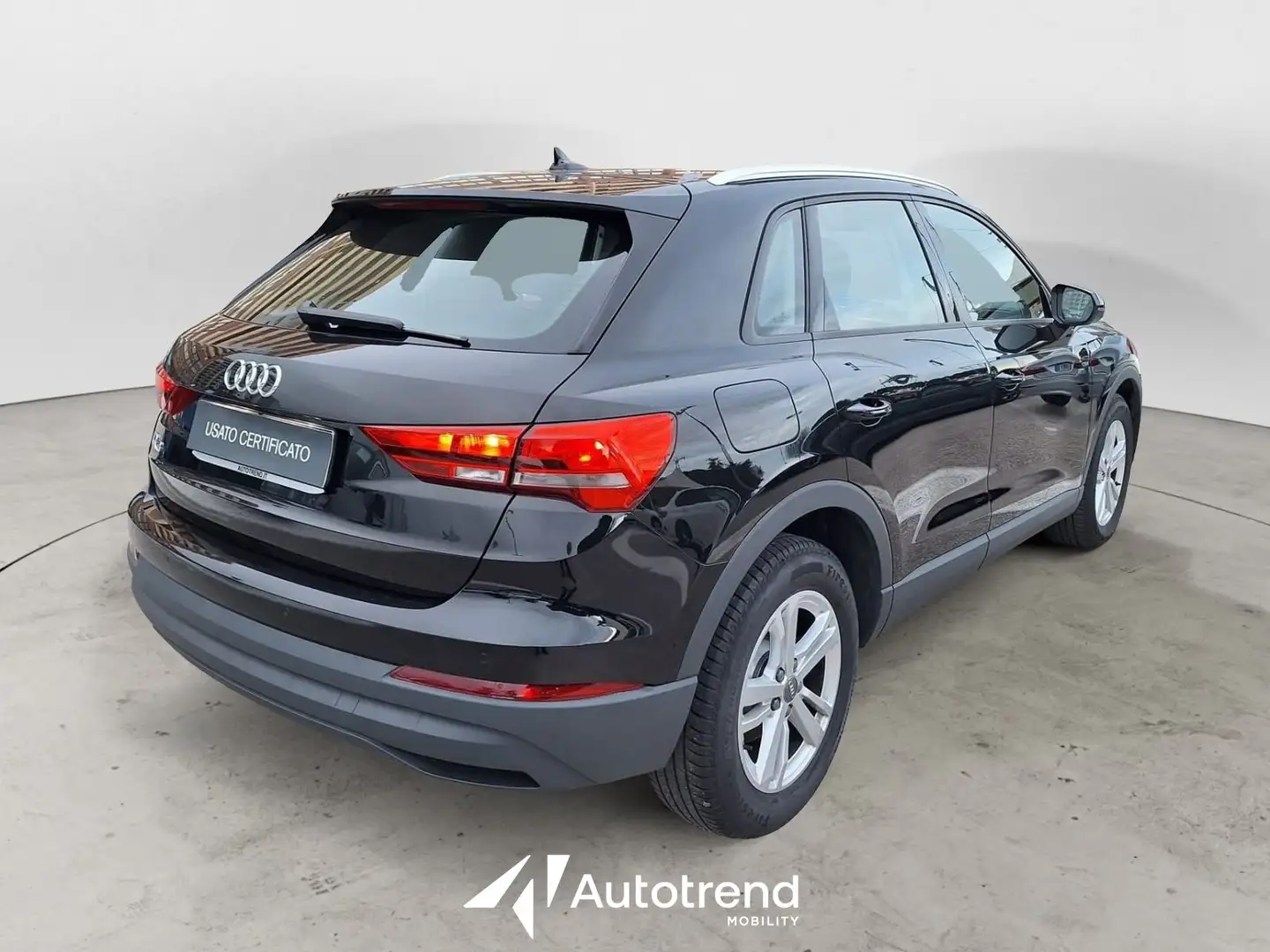 Audi Q3 35 TDI 150 CV Automatica NAVI LED Business Schwarz - 2