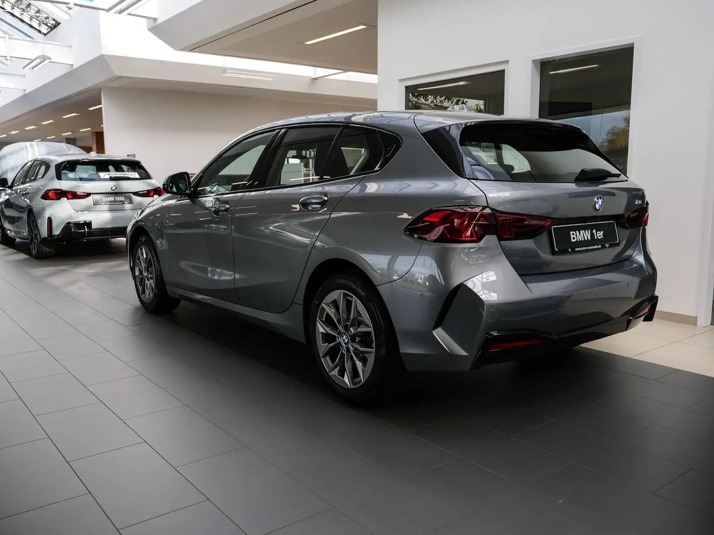 BMW 120 SHZ Adapt.LED Premium Pak. DAB Grau - 2