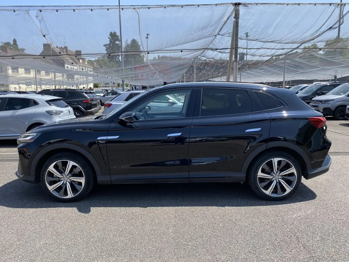 MG Marvel R EV 4WD Performance 70 KWH Siyah - 2