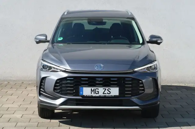 MG ZS Hybrid+ Luxury