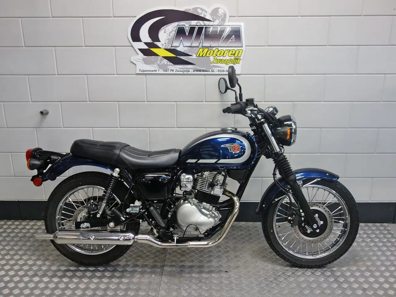 Kawasaki W 230