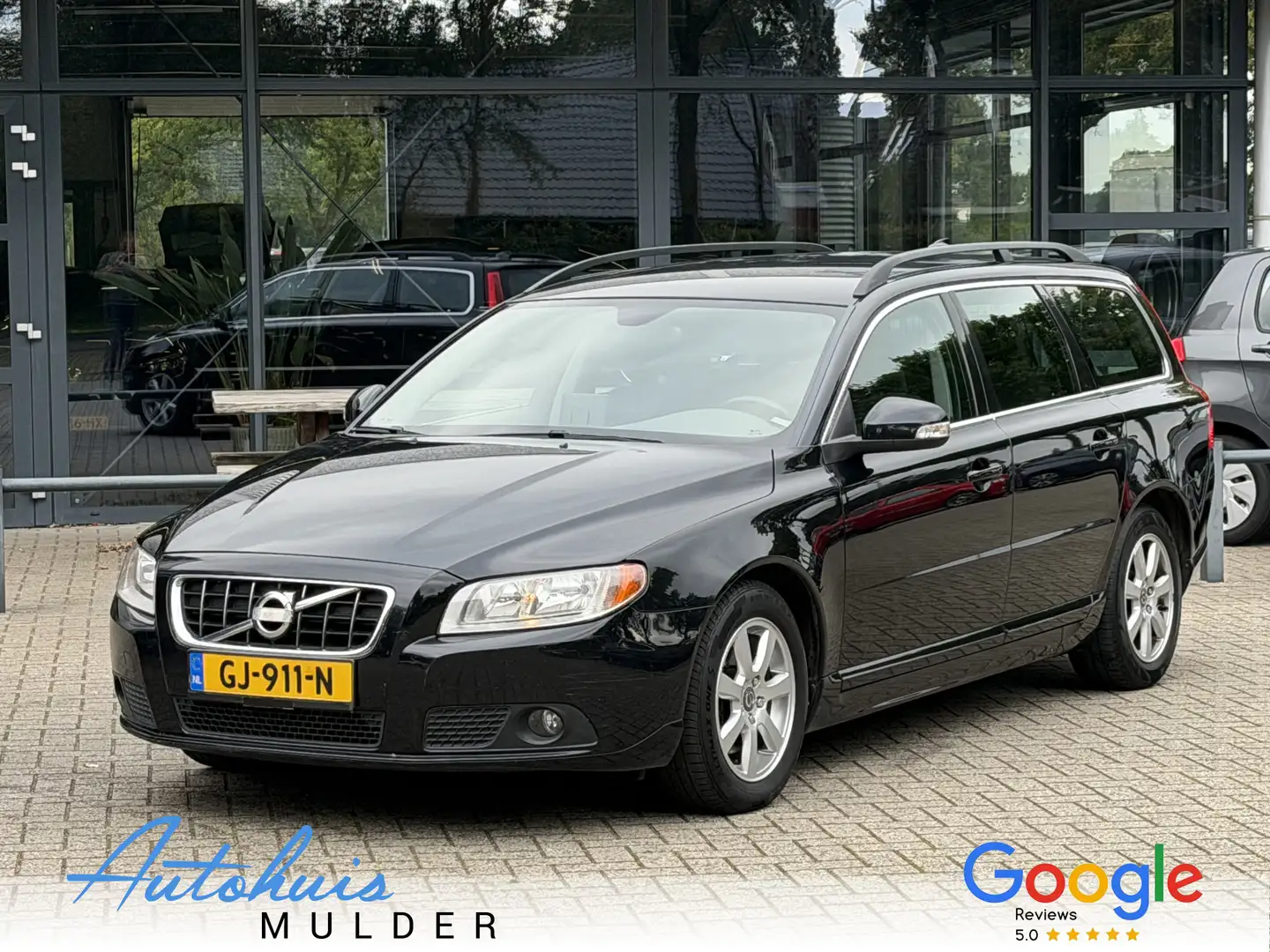 Volvo V70 1.6D DRIVe Momentum Navigatie/Climate control/Trek Zwart - 1