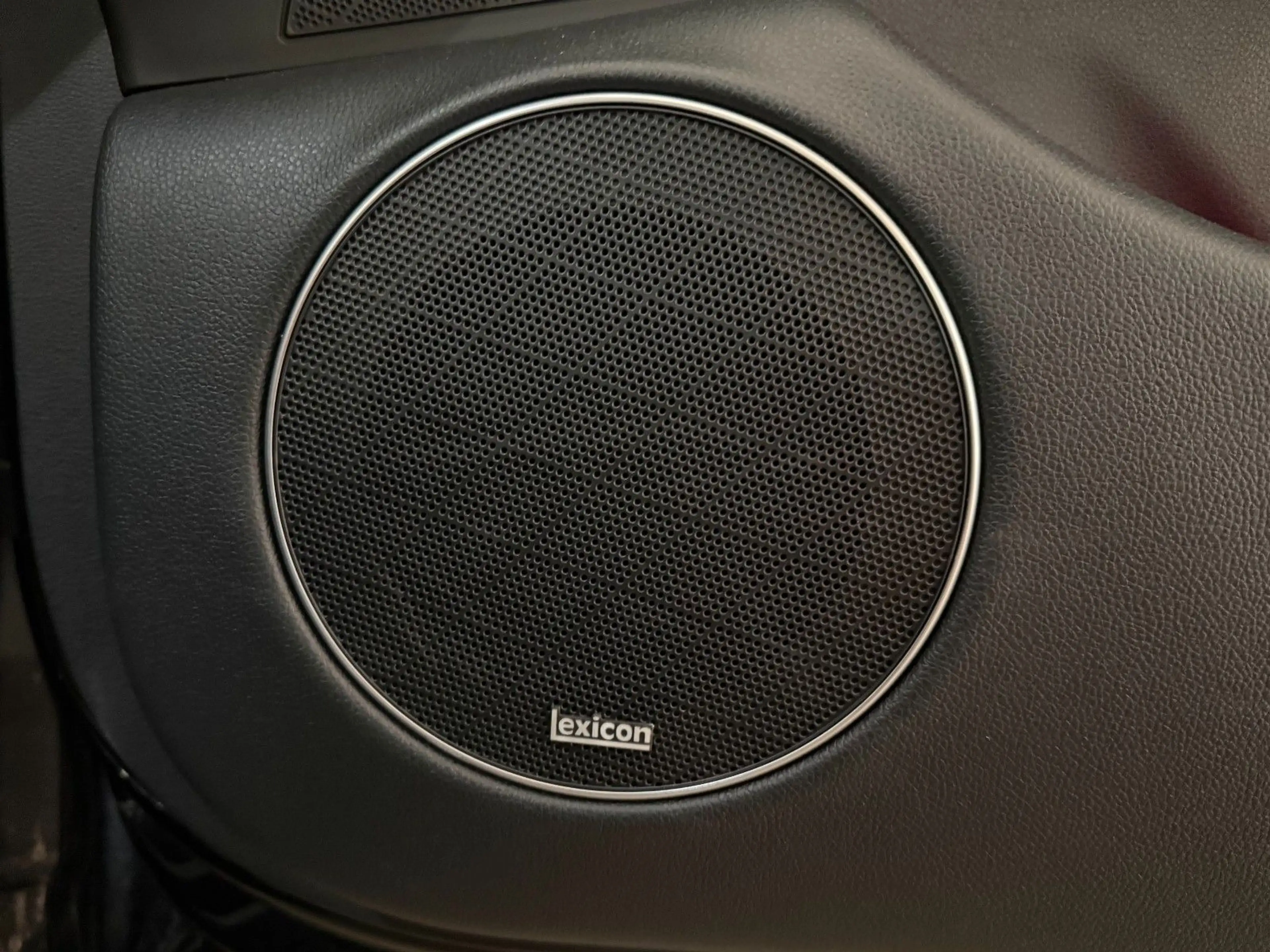 Genesis GV70 Sport Electrified °NAPPA°HUD°SITZLÜFTUNG° — photo 14