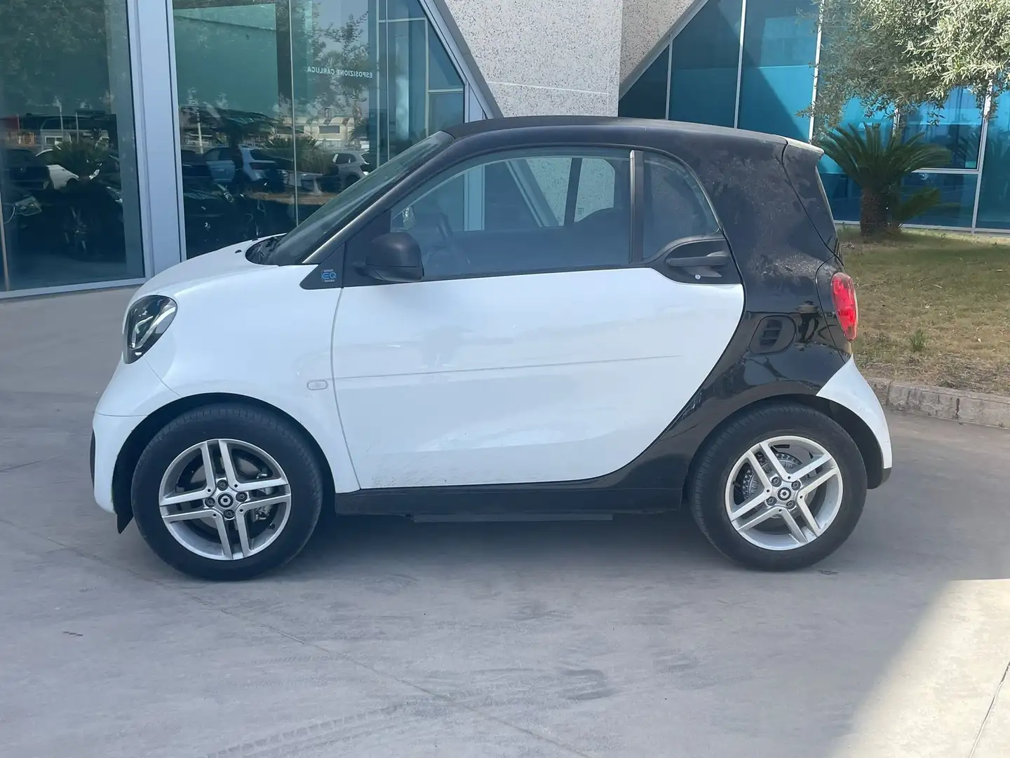 smart forTwo eq Pure possibilità noleggio no scoring Blanco - 2