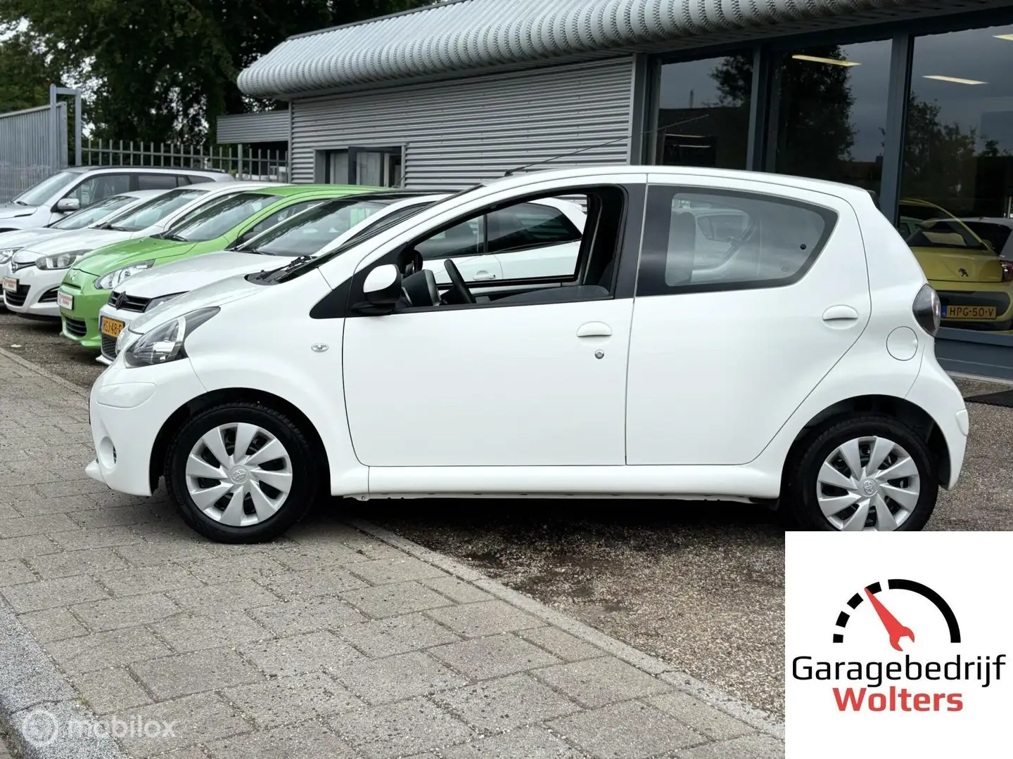 Toyota Aygo 1.0 VVT-i Aspiration AIRCO 5DRS 1e eigenaar Wit - 2