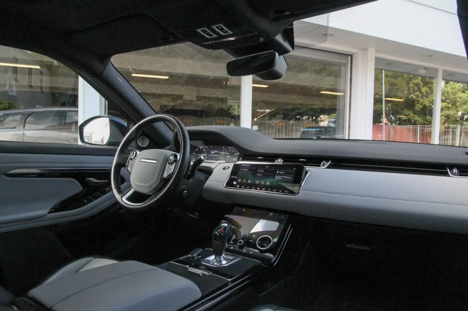 Land Rover Range Rover Evoque P300e AWD R-Dynamic S I Pano I ACC Grijs - 2