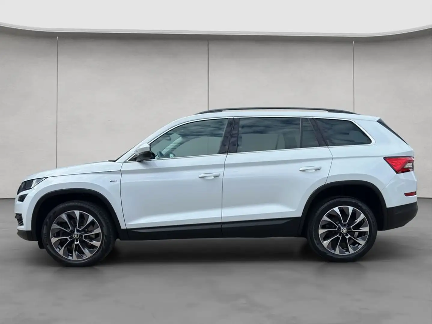 Skoda Kodiaq 2.0 TDI 4x4 DSG Drive 125 AHK Canton RFK Bianco - 2