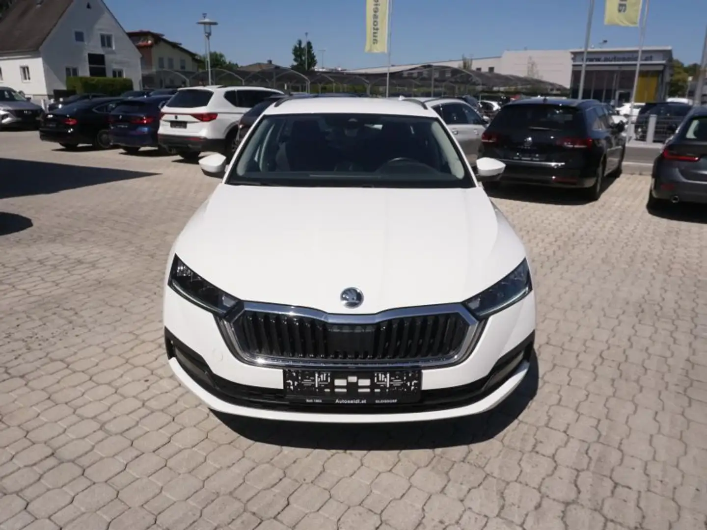 Skoda Octavia Combi 2,0 TDI Ambition *2022er+1.BESITZ* Weiß - 2