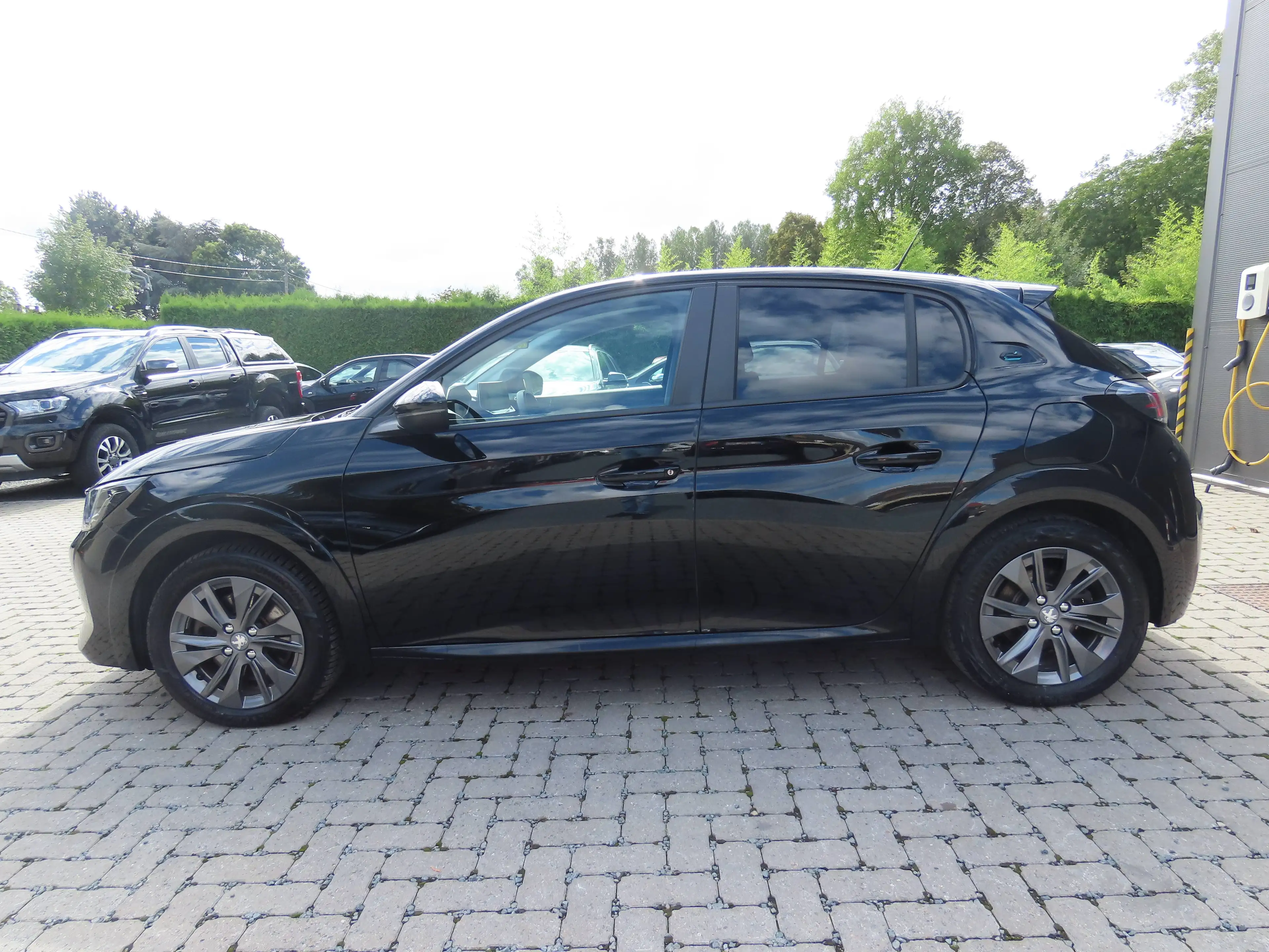 Peugeot e-208 e-208 50 kWh Active Pack — photo 2