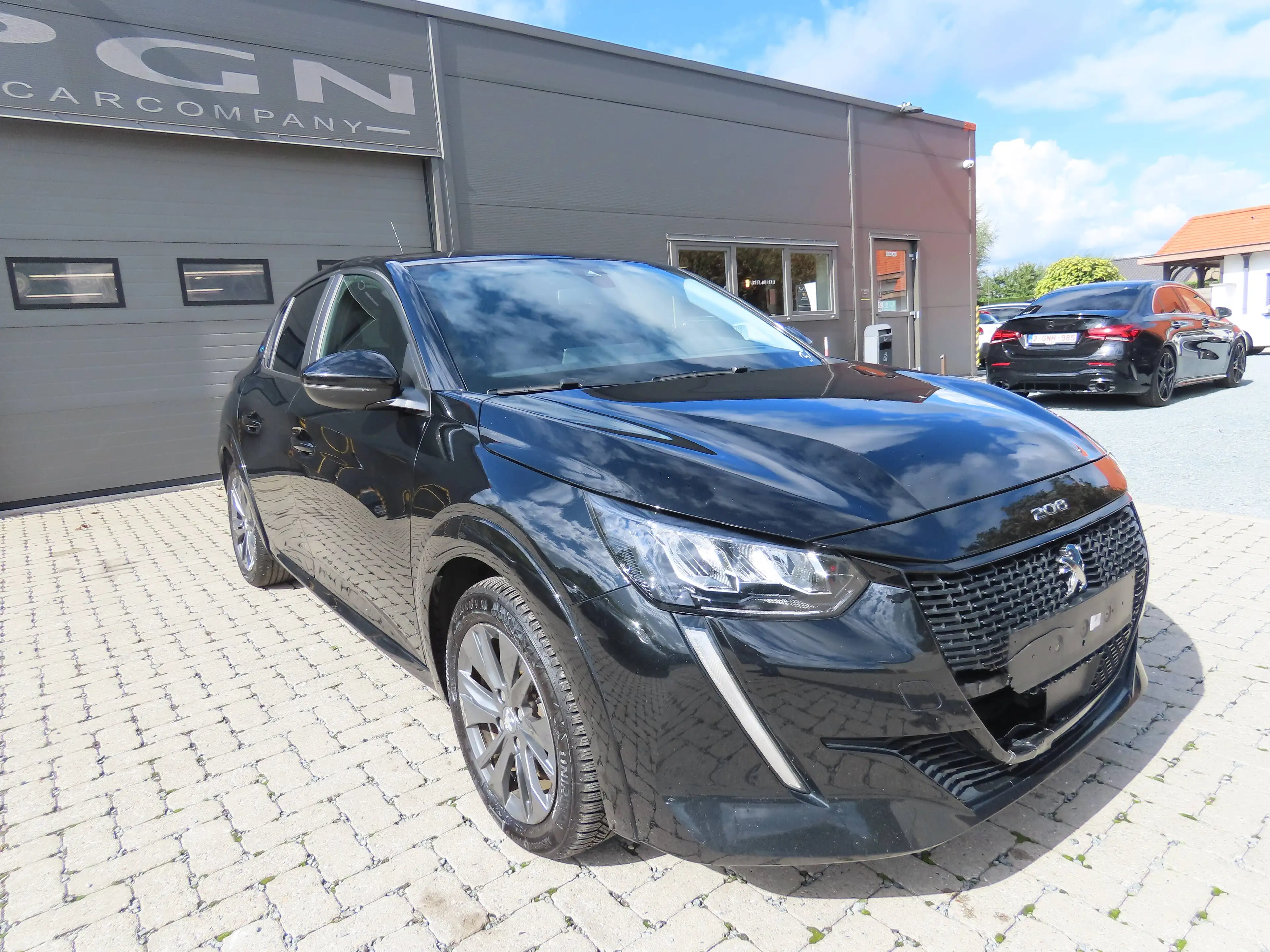 Peugeot e-208 e-208 50 kWh Active Pack — photo 8