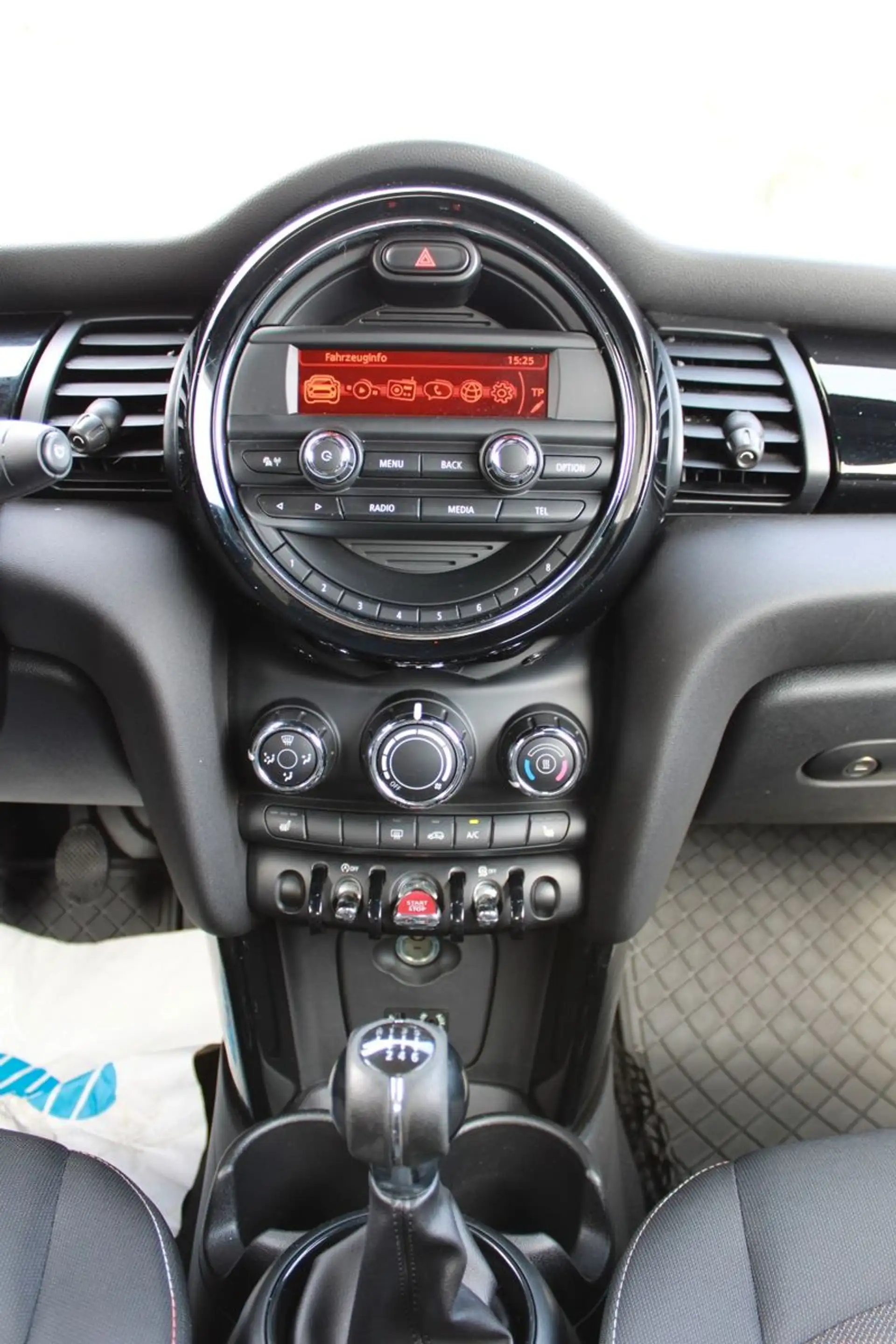 MINI One Cabrio Sitzhzg. PDC 17"Alu Klima — photo 15