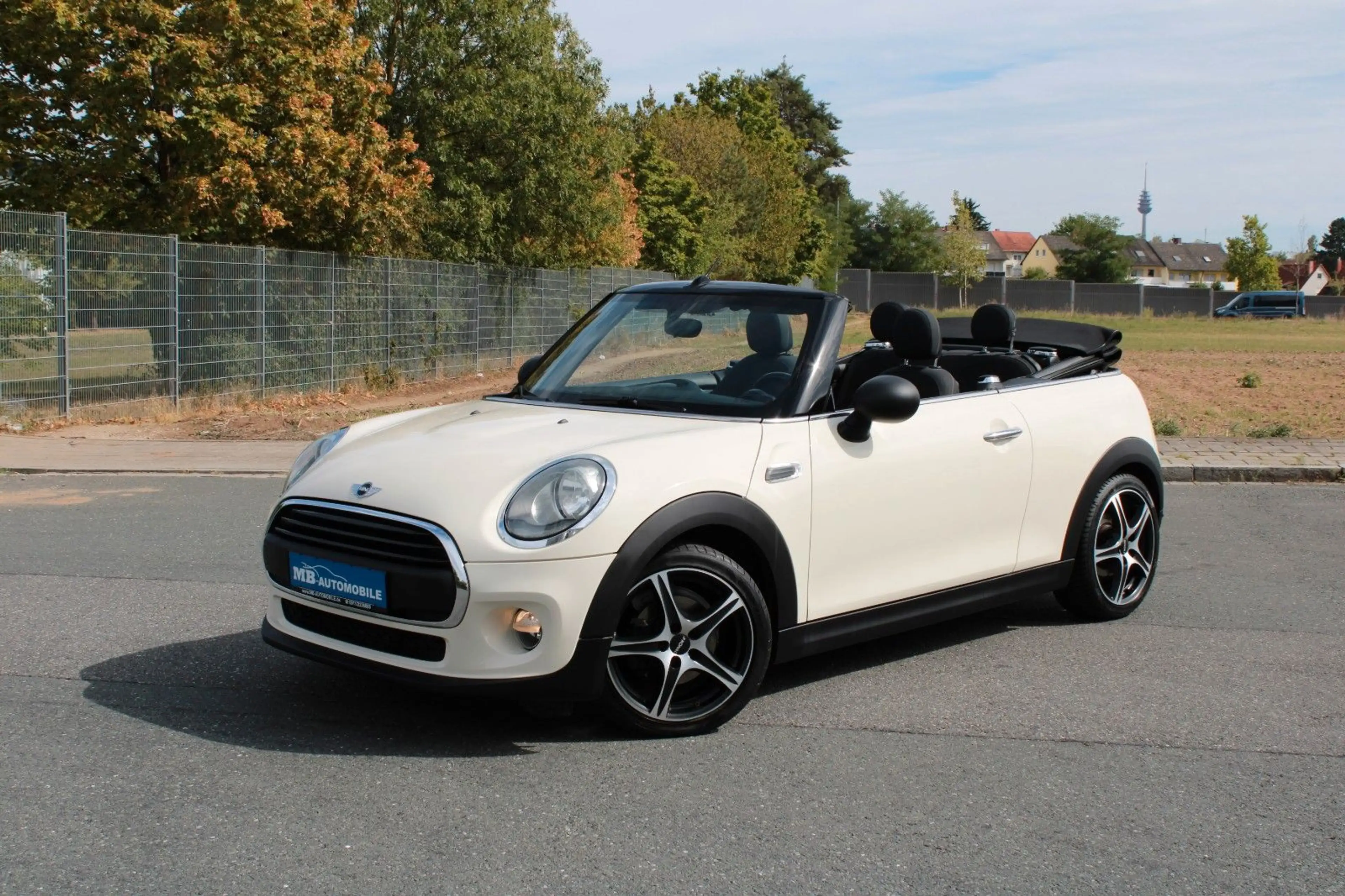 MINI One Cabrio Sitzhzg. PDC 17"Alu Klima