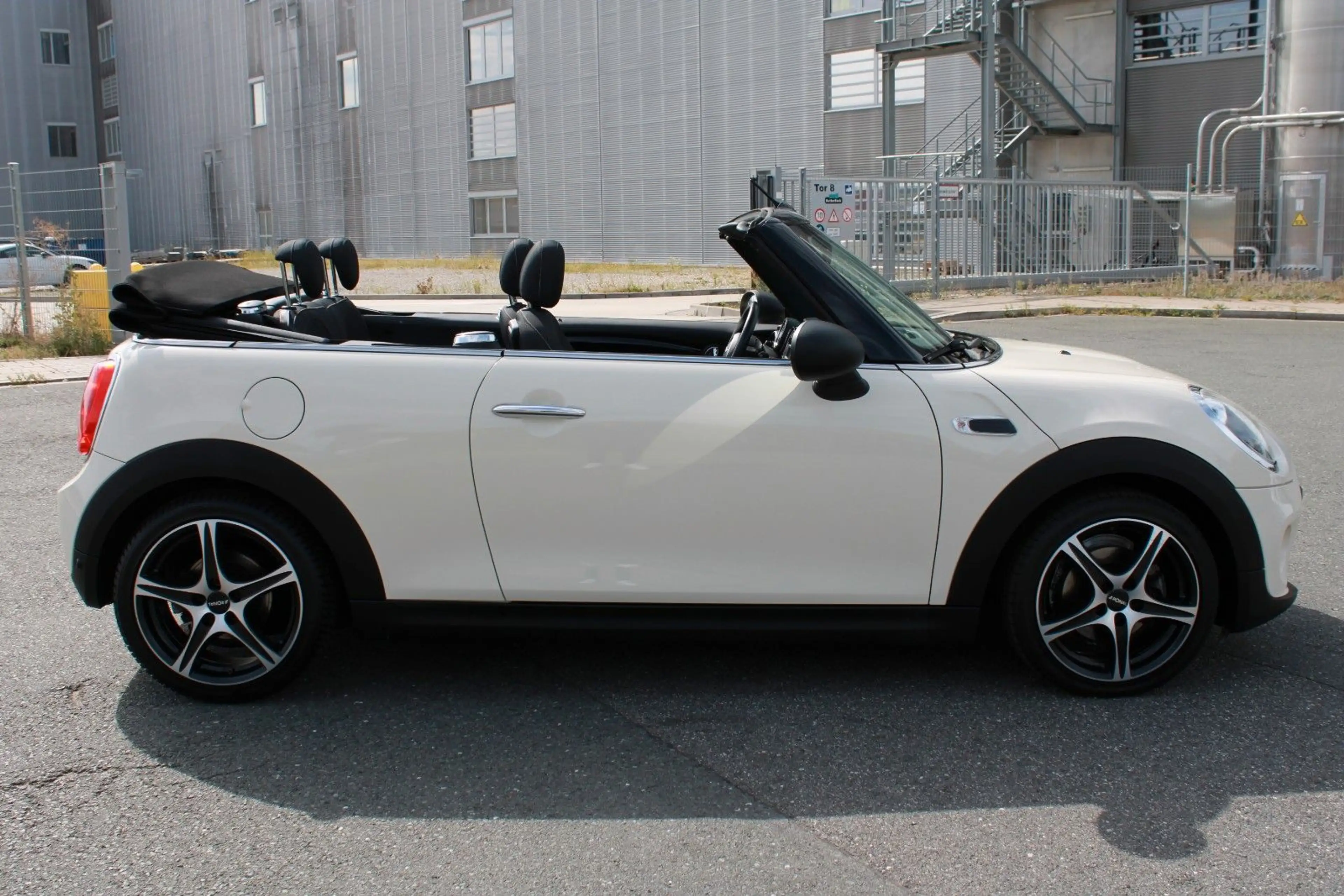 MINI One Cabrio Sitzhzg. PDC 17"Alu Klima — photo 5