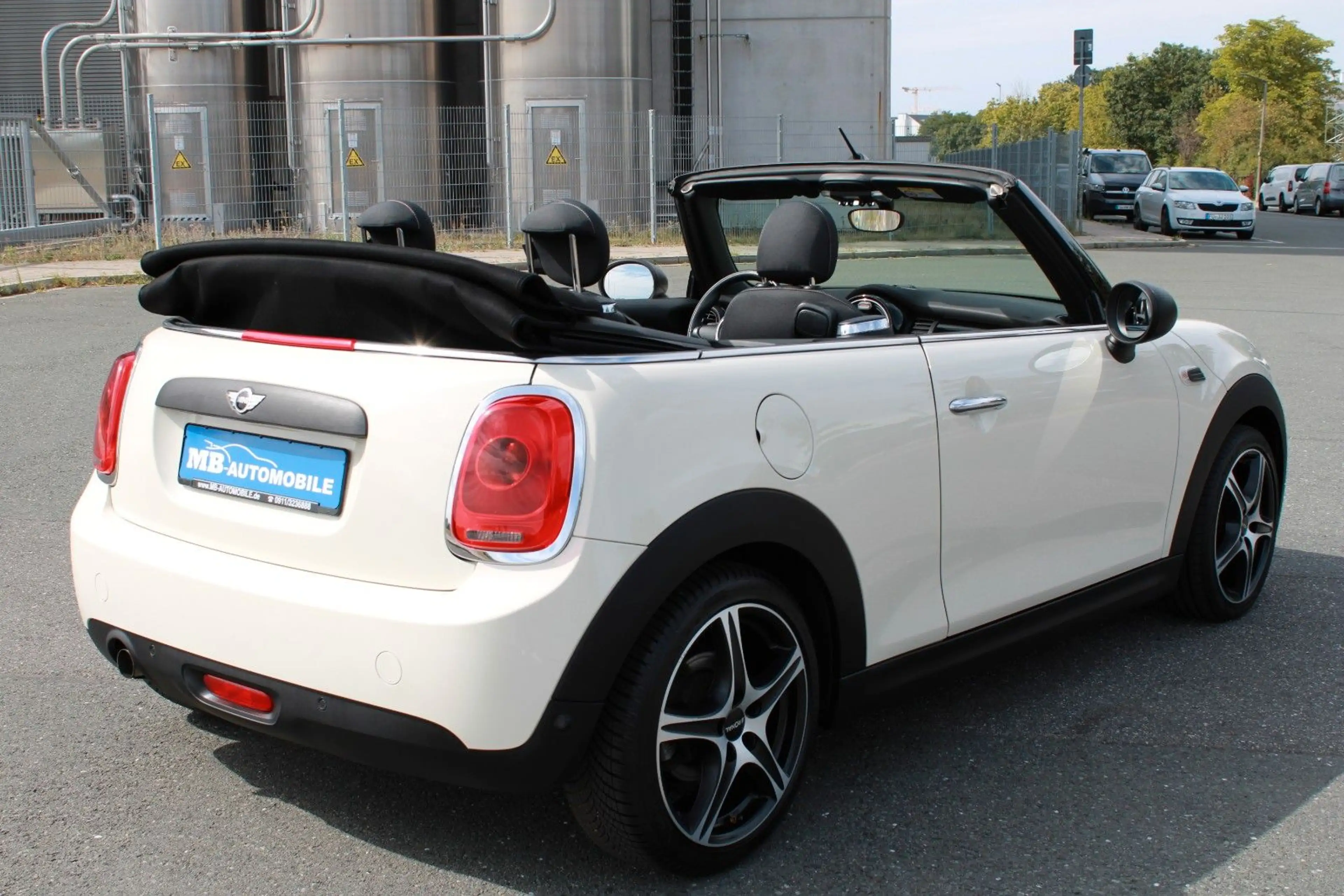 MINI One Cabrio Sitzhzg. PDC 17"Alu Klima — photo 9