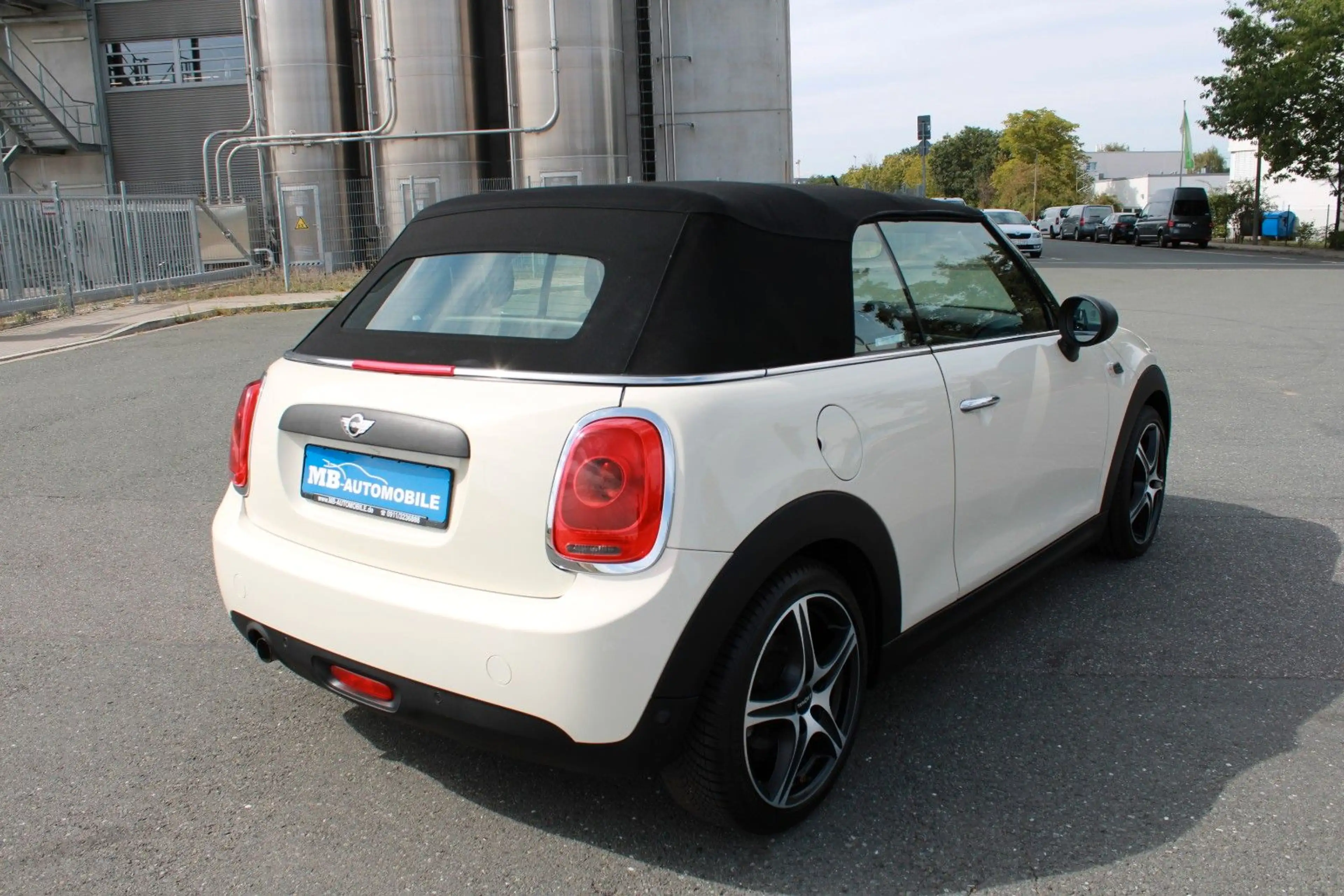 MINI One Cabrio Sitzhzg. PDC 17"Alu Klima — photo 11