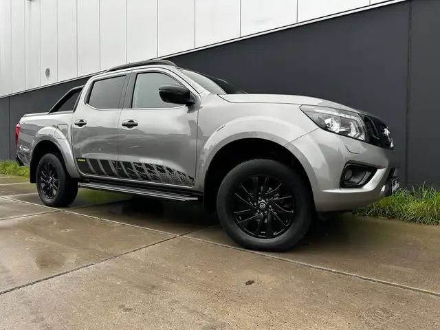 Nissan Navara 2.3 dCi 4WD *AUT.*360'CAMERA*LEDER*NAVI*ZETELVERW.*EL.STOELEN*SLECHTS 49.311KM!*