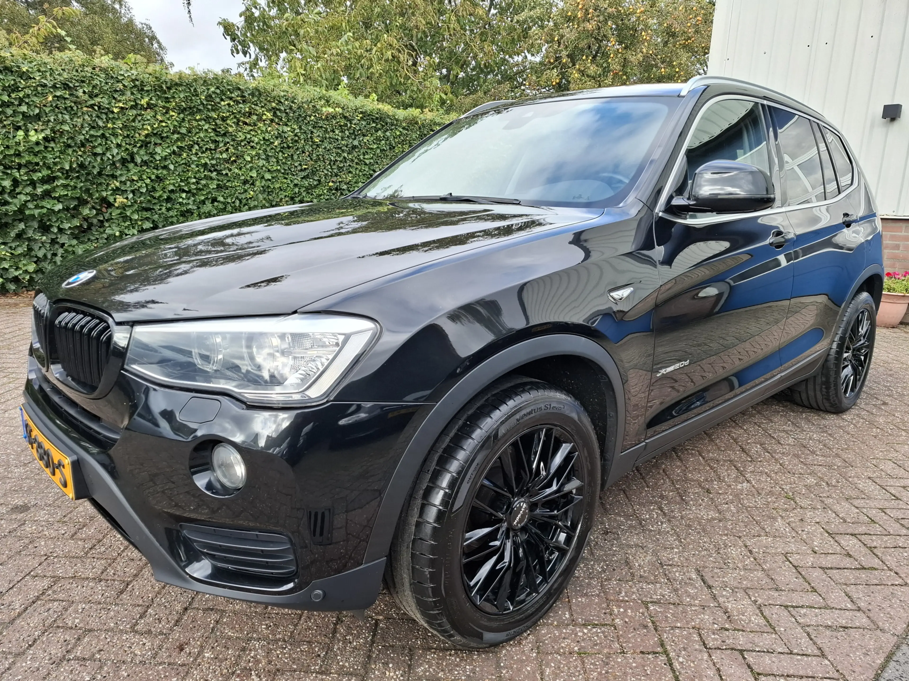 BMW X3 xDrive20d High Executive LEER/XENON/PDC/TREKHAAK 1